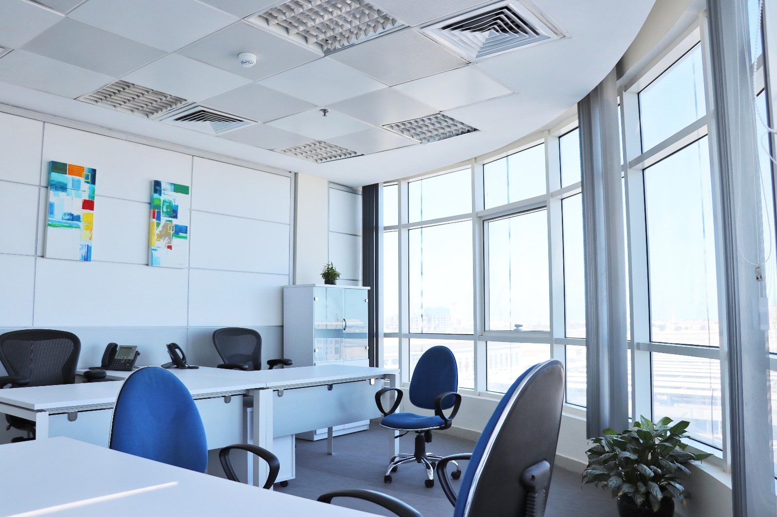 How To Create A Productivity Boosting Workspace In Doha